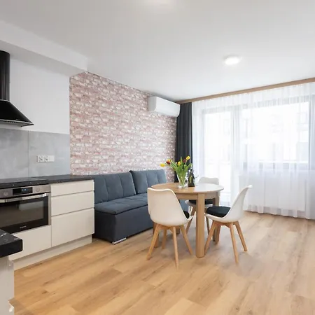 아파트 Apartament Przy Tauron Arenie *